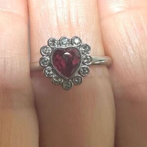 Silver tone rhinestone heart ring